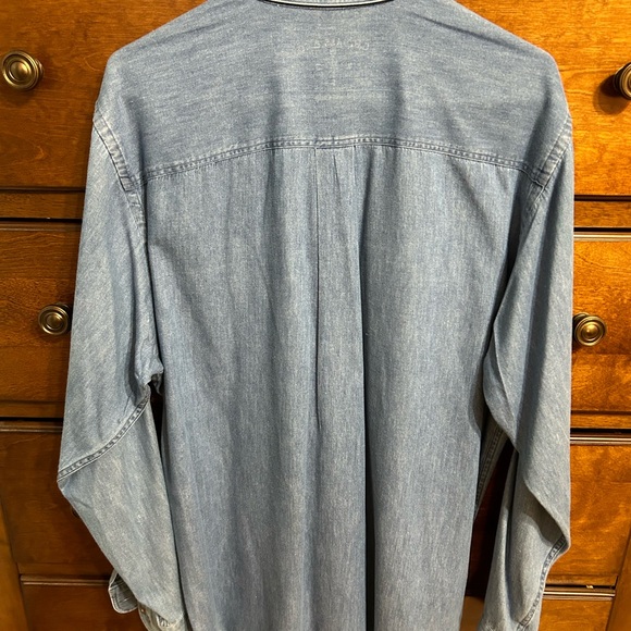 G.H. Bass & Co. ⚜️ Compass Denim Button Down Long Sleeved Shirt - Picture 3 of 6